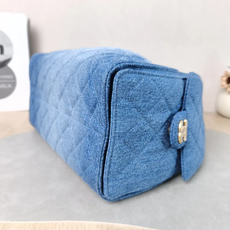 Chanel Shoulder Bag 25Bag Blue Small 26 × 14 × 30 cm — detail view 11 of 12