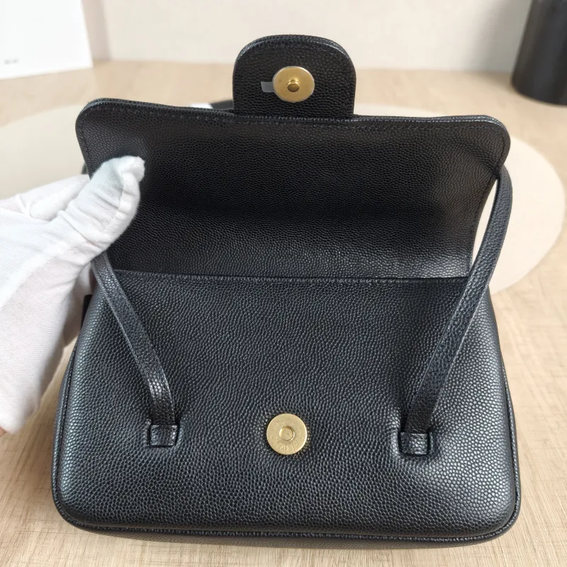 Chanel Crossbody Bag preppy coco Black Grained Calfskin Mini 17 × 5 × 11.5 cm — detail view 7 of 13