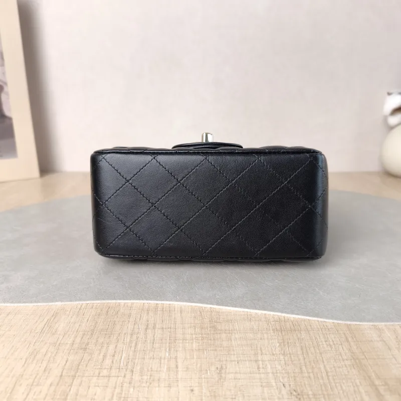 Chanel Crossbody Bag Classic Flap Mini CF Mini Black SL ambskin Mini 17 × 8 × 13.5 cm — cover view 4 of 5