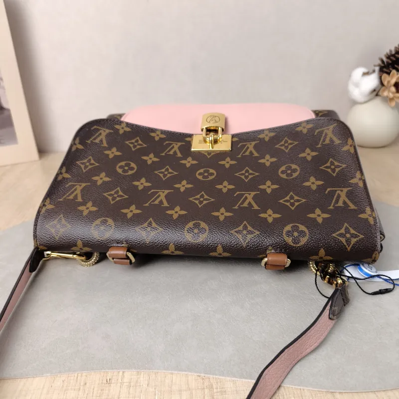 Louis Vuitton Crossbody Bag Marignan Messenger Bag Pink PVC · Calfskin Large 29 × 13.5 × 21 cm — detail view 5 of 17