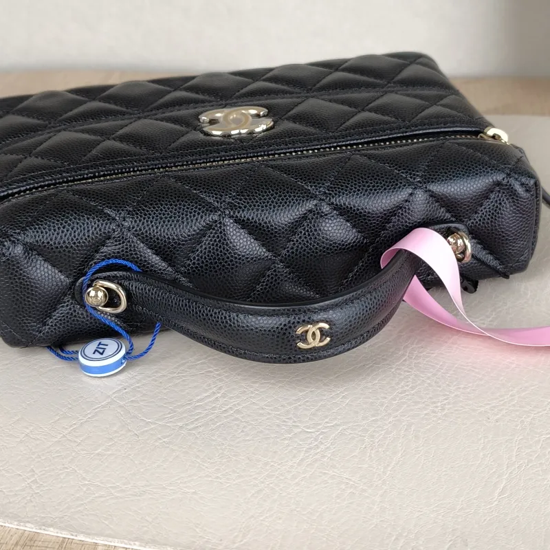 Chanel Top Handle Bag lp Black Grained Calfskin One Size 19.5 × 5 × 17 cm — detail view 6 of 12