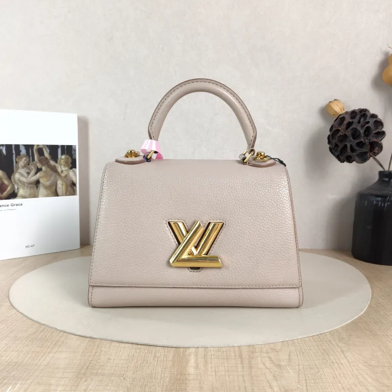 Louis Vuitton Crossbody Bag Twist One Handle Edition Calfskin Small 25 × 11 × 17 cm Conditioned
