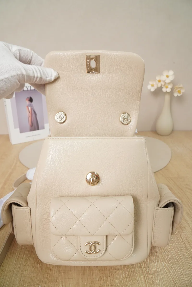 Chanel duma Small Grained Calfskin Microchip Edition · 18 × 10 × 18 cm — detail view 13 of 17