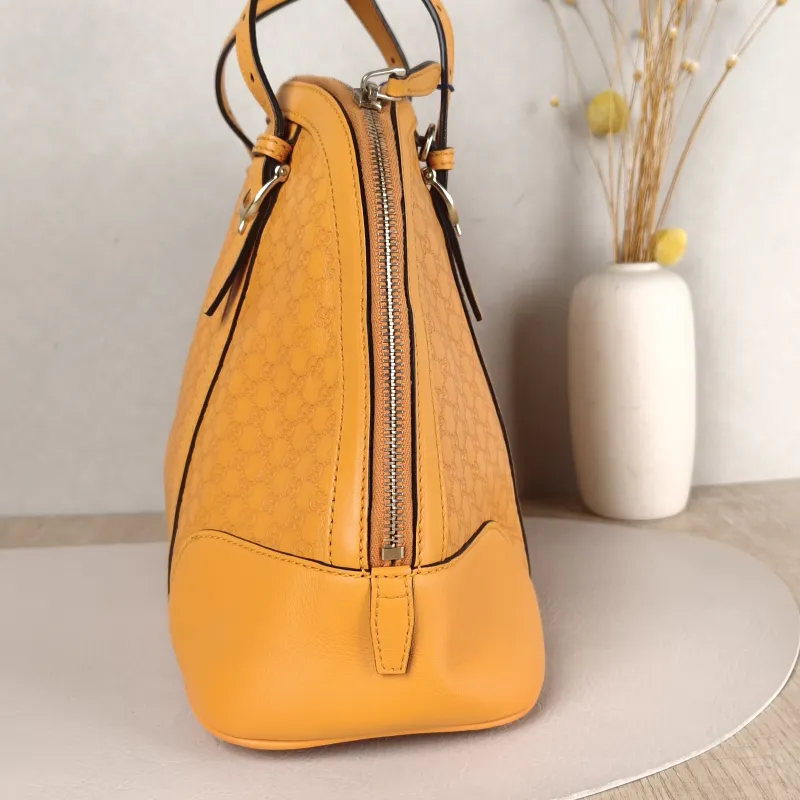 GUCCI Crossbody Bag Crossbody Bag Calfskin One Size31 × 12 × 23 cm — detail view 1 of 10