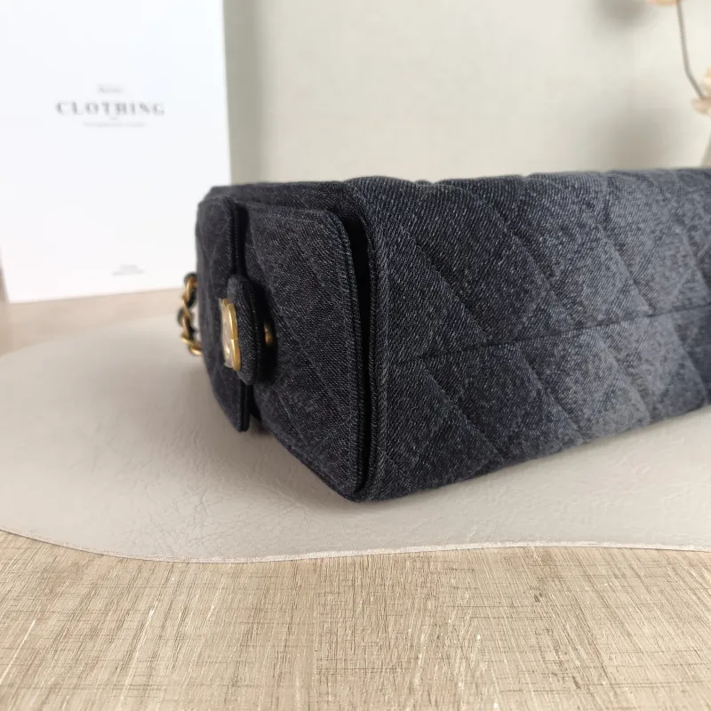 Chanel Crossbody Bag 25Bag Black Mini 22 × 12.5 × 20 cm — detail view 11 of 11