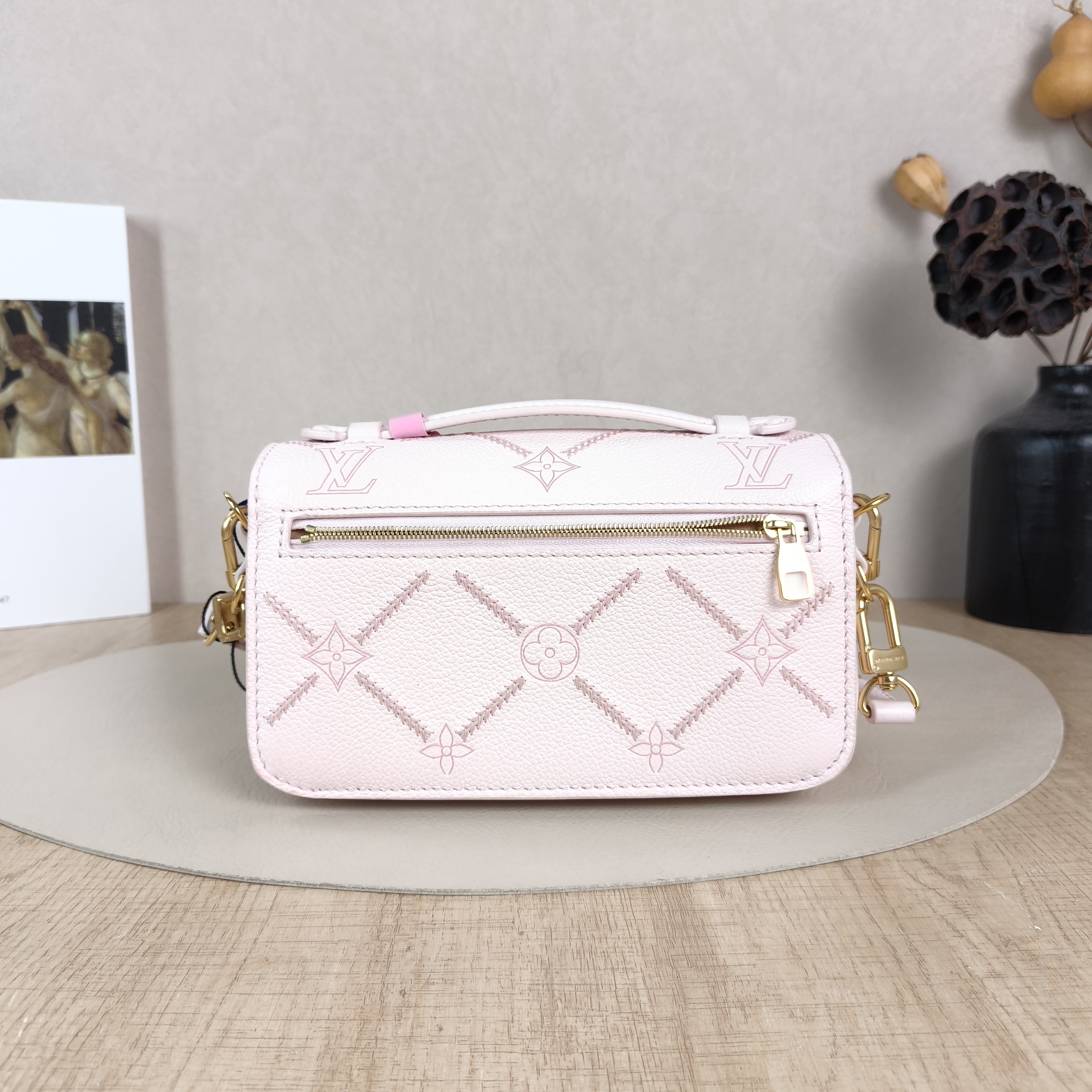 Louis Vuitton Crossbody Bag Pochette Métis East West Pink Monogram Empreinte Embossed Calfskin Small21.5 × 6 × 13.5 cm — cover view 2 of 5