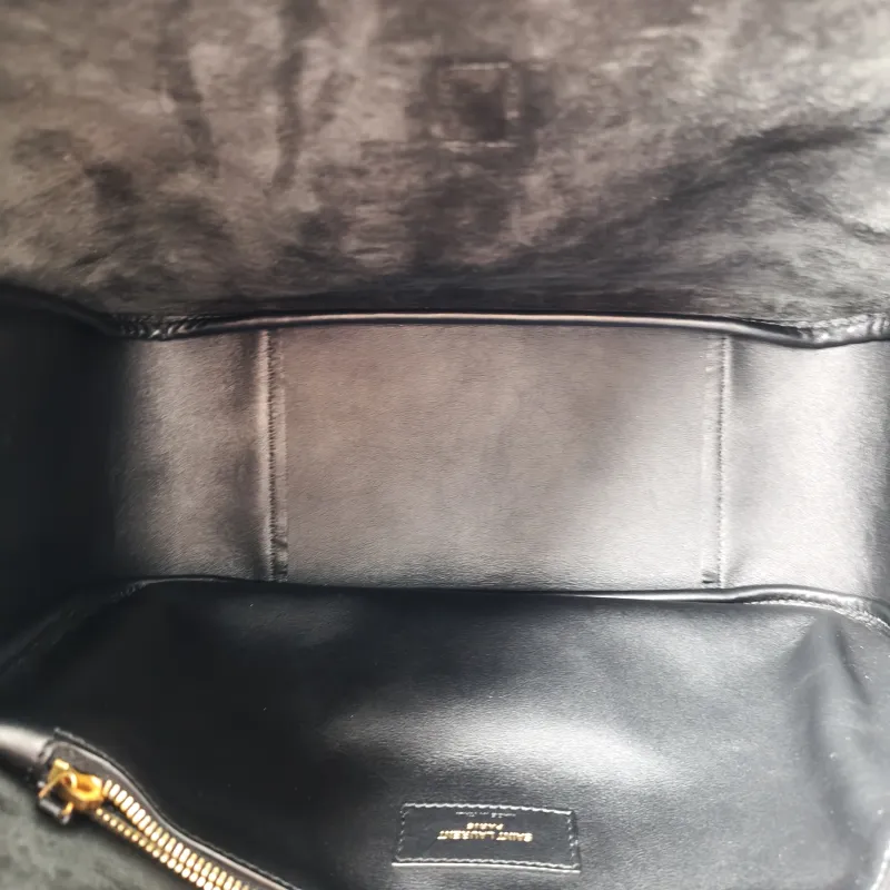 SAINT LAURENT Shoulder Bag LE 5 À 7 Hobo Black Calfskin Large30 × 13 × 31 cm — detail view 7 of 11