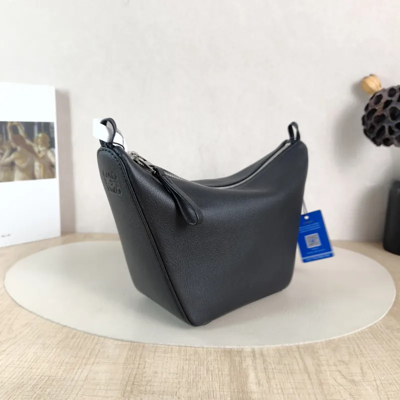 LOEWE Shoulder Bag Hammock Hobo Hobo Black Calfskin Mini 28 × 9.5 × 17 cm — cover view 6 of 6