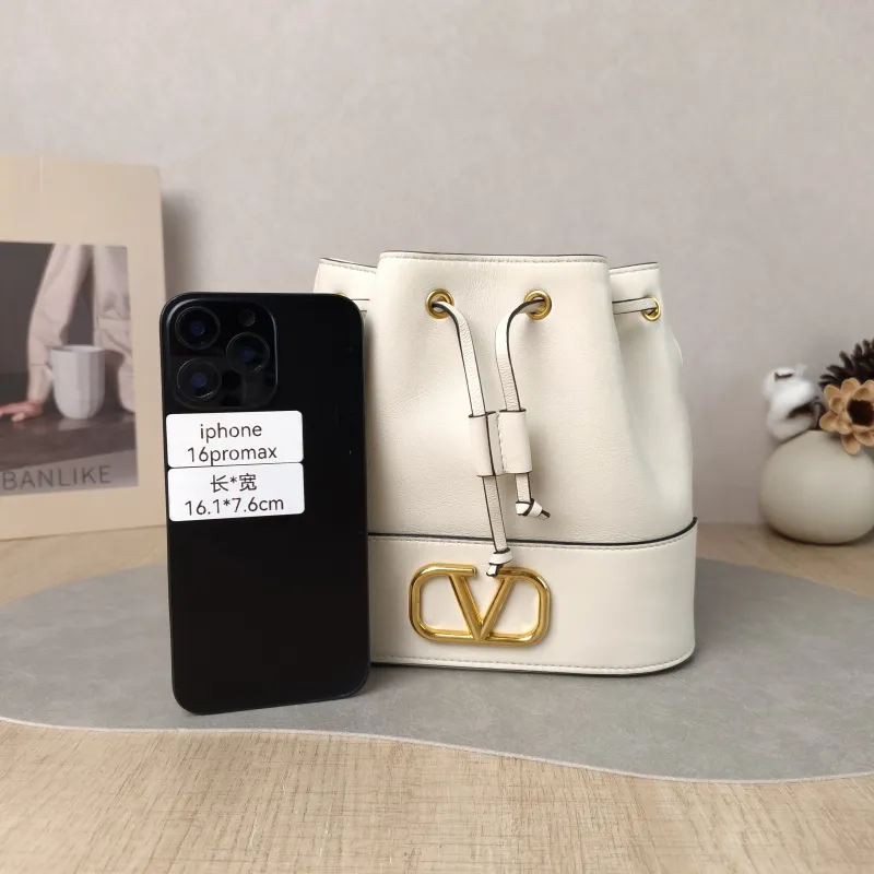 Valentino Shoulder Bag Bucket Bag White Calfskin 20 × 8.5 × 18 cm — cover view 4 of 6
