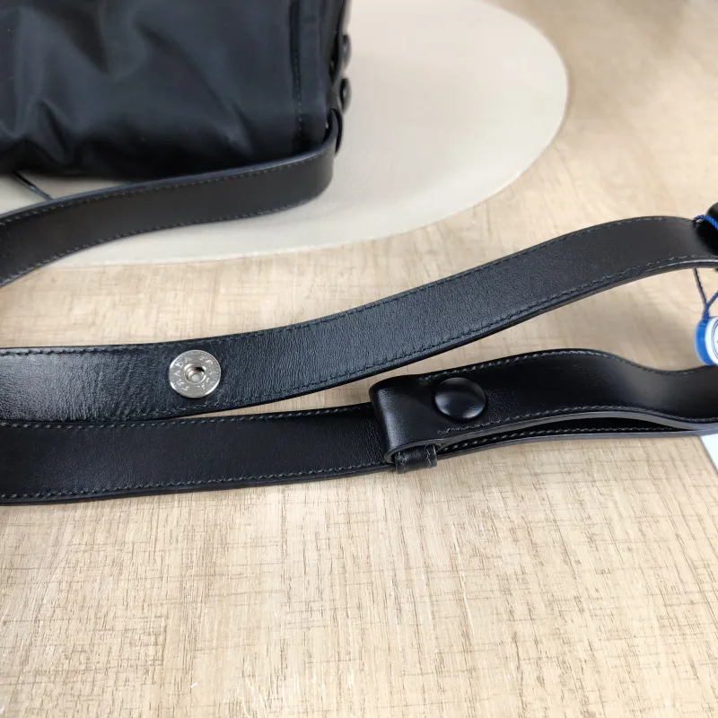 PRADA Shoulder Bag Re-Nylon Shoulder Bag Black Nylon 23 × 11 × 16 cm — detail view 1 of 13