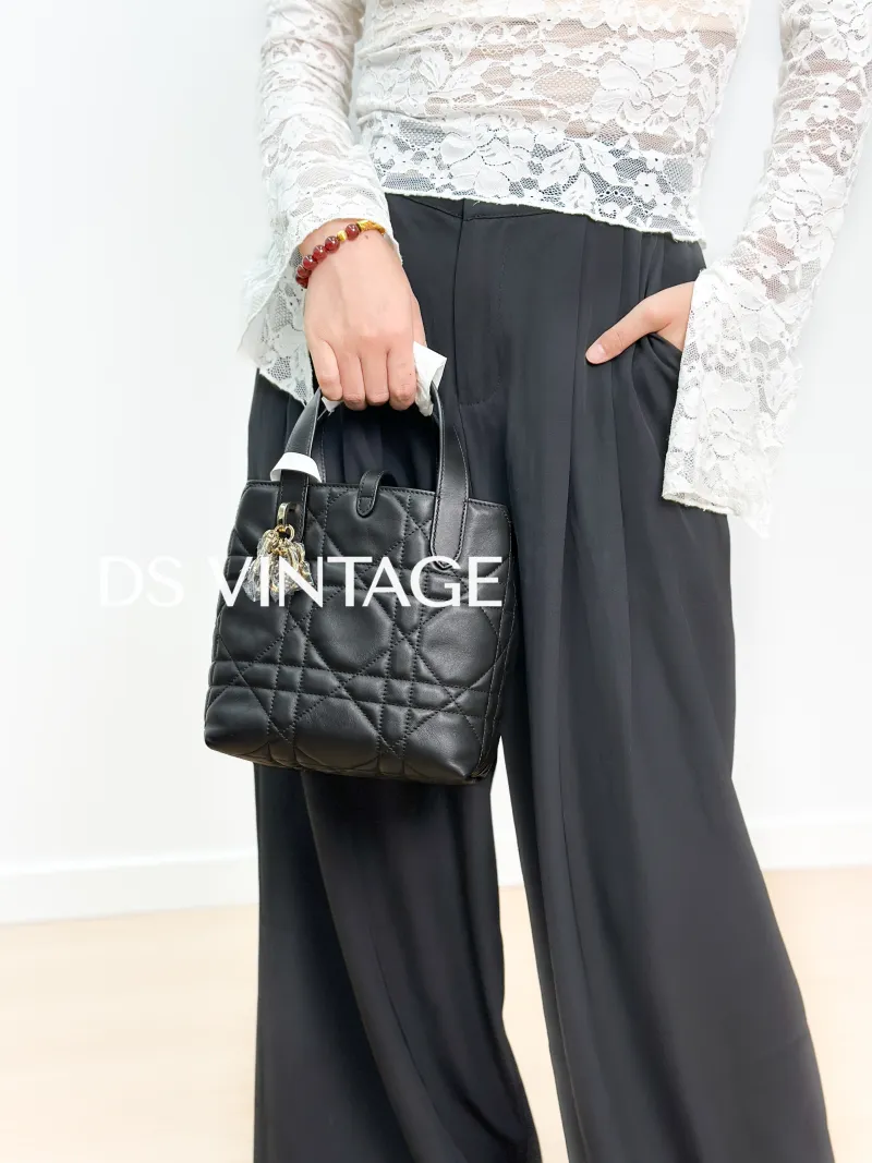 DIOR Shoulder Bag TOUJOURS Edition Black Calfskin Small 18.5 × 12 × 18.5 cm — on-model view 1 of 4