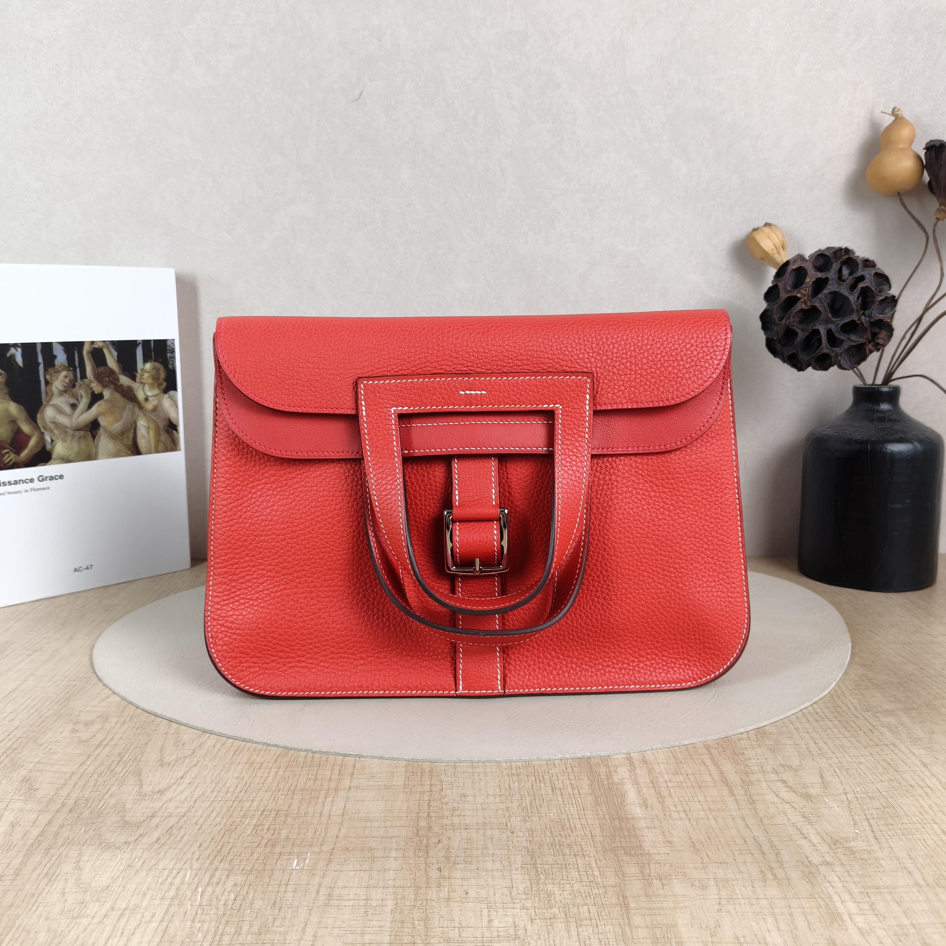 Hermès Shoulder Bag Halzan 31Q5 TC Calfskin Medium31 × 9 × 28.5 cm