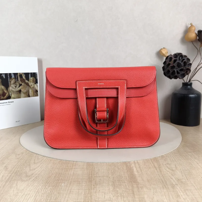 Hermès Shoulder Bag Halzan 31Q5 TC Calfskin Medium31 × 9 × 28.5 cm