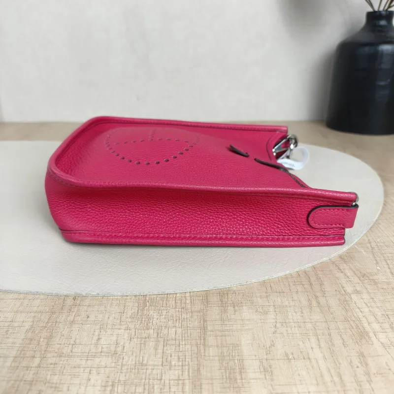 Hermès Crossbody Bag Evelyne Mini 16 Mini 16OD Rose Mexico Taurillon Clemence TC Calfskinmini17 × 5.5 × 18 cm — detail view 9 of 10