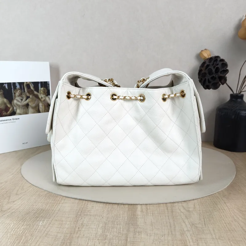 Chanel Shoulder Bag 25Bag White Grained Calfskin Small 26 × 14 × 30 cm — cover view 4 of 6