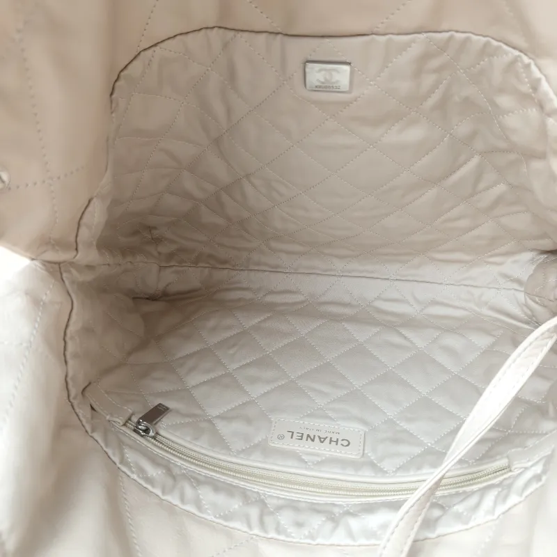 Chanel Shoulder Bag 22Bag Beige Calfskin Small 35 × 7 × 37 cm — detail view 12 of 12