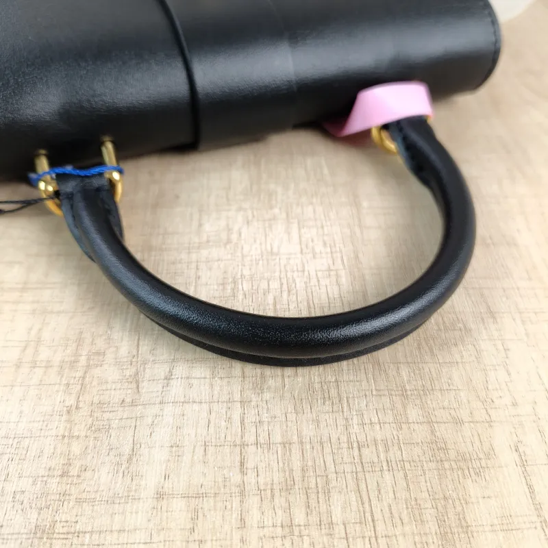 Louis Vuitton Crossbody Bag Locky BB Black PVC BB 20 × 7.5 × 16 cm — detail view 15 of 15