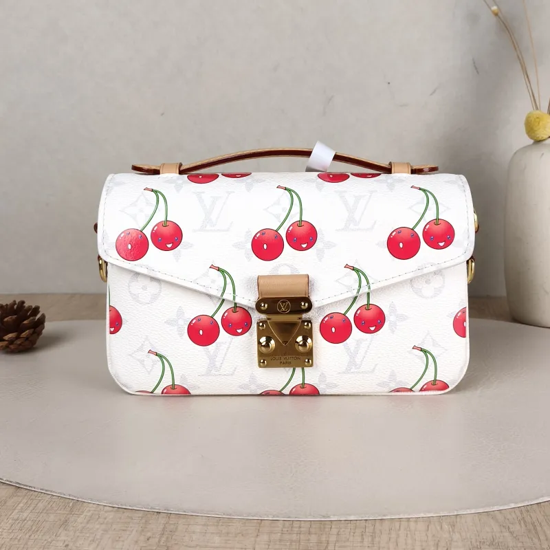 Louis Vuitton Crossbody Bag Pochette Métis East West White · PVC Small21.5 × 6 × 13.5 cm