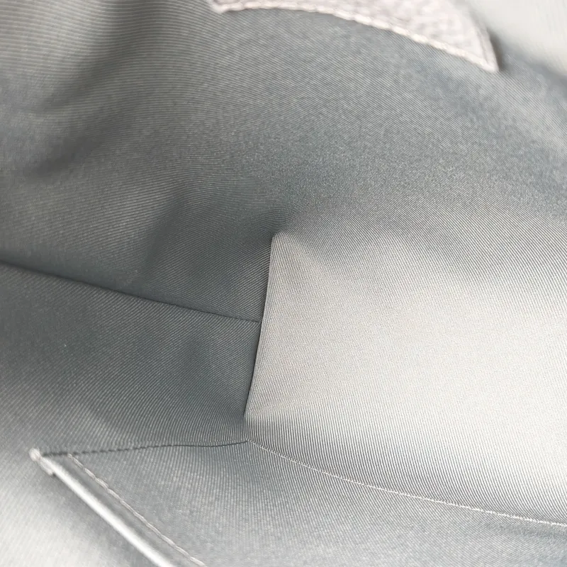Louis Vuitton Shoulder Bag Hobo Cruiser Grey Calfskin Small 17 × 8.5 × 24 cm — detail view 4 of 9