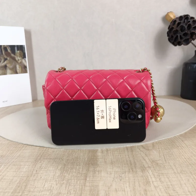 Chanel Crossbody Bag mini Red Lambskin One Size 20 × 6 × 12 cm 30 — cover view 4 of 6