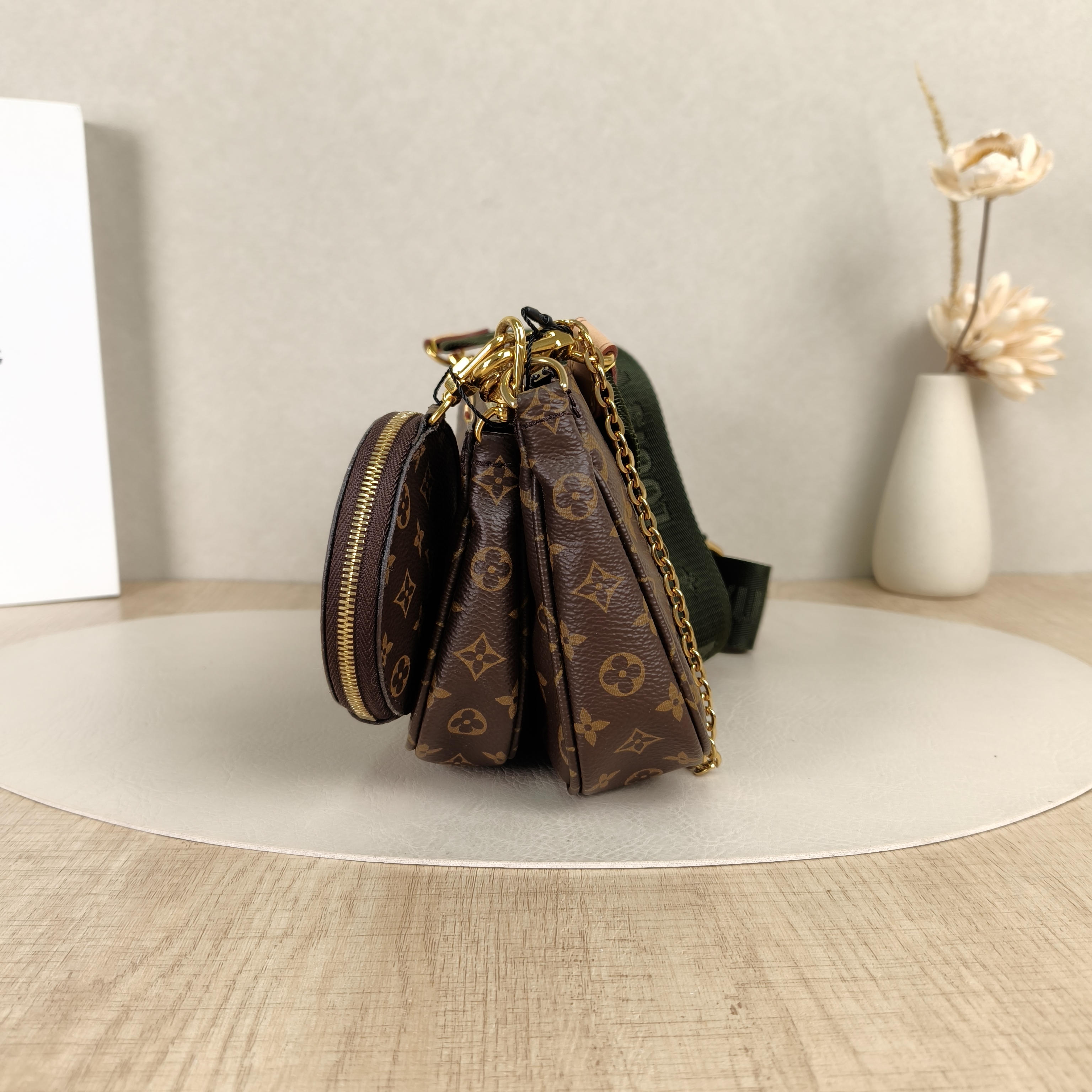 Louis Vuitton Crossbody Bag Multi Pochette Accessoires Shoulder Strap PVC Small24 × 4 × 13.5 cm — cover view 5 of 8