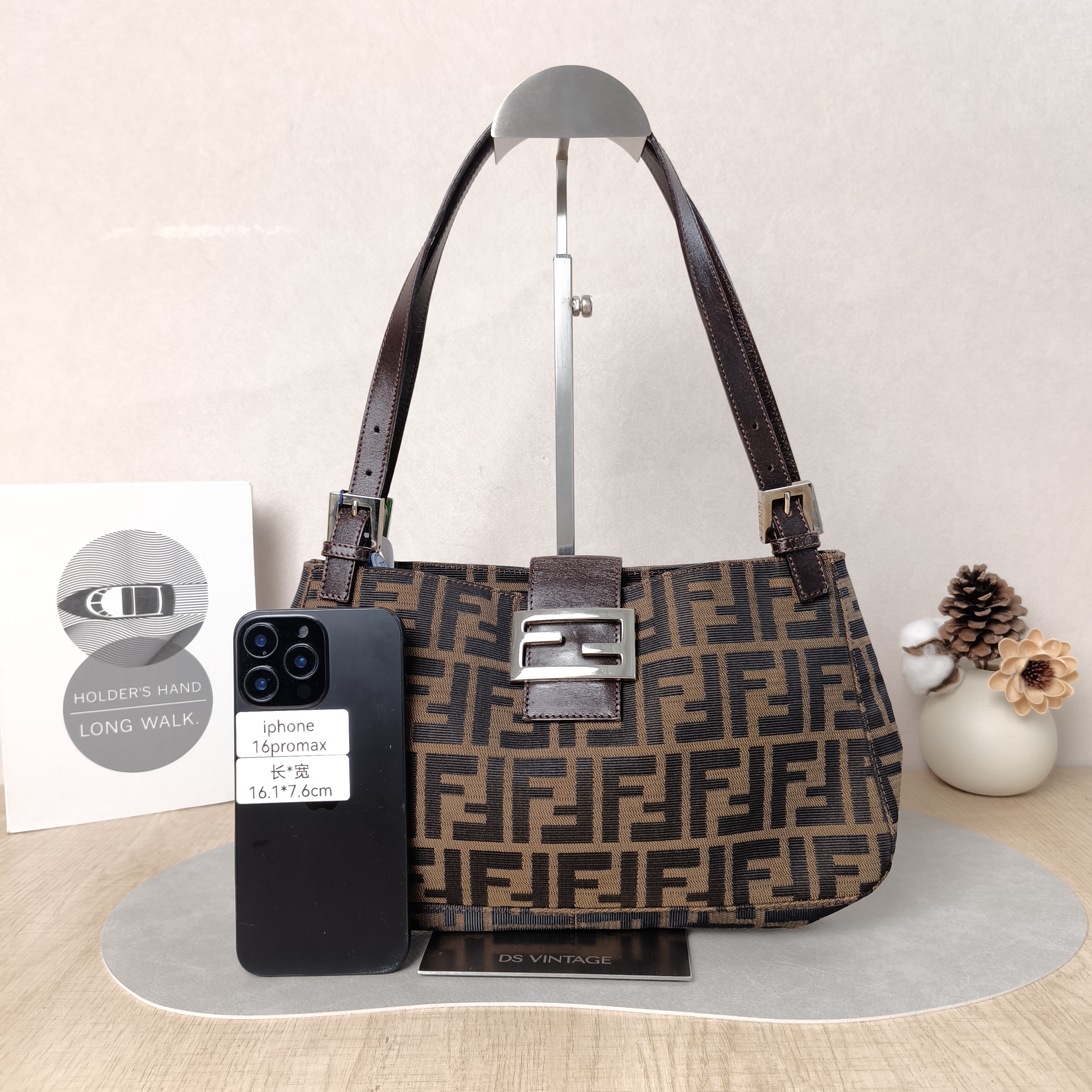 FENDI Shoulder Bag Monogram Canvas One Size28.5 × 5 × 16 cm — cover view 3 of 5