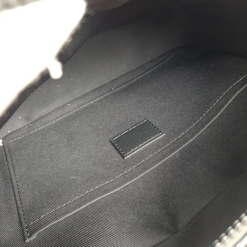 Louis Vuitton Crossbody Bag S Lock Messenger Bag Black Calfskin One Size22 × 8 × 18 cm — detail view 10 of 15