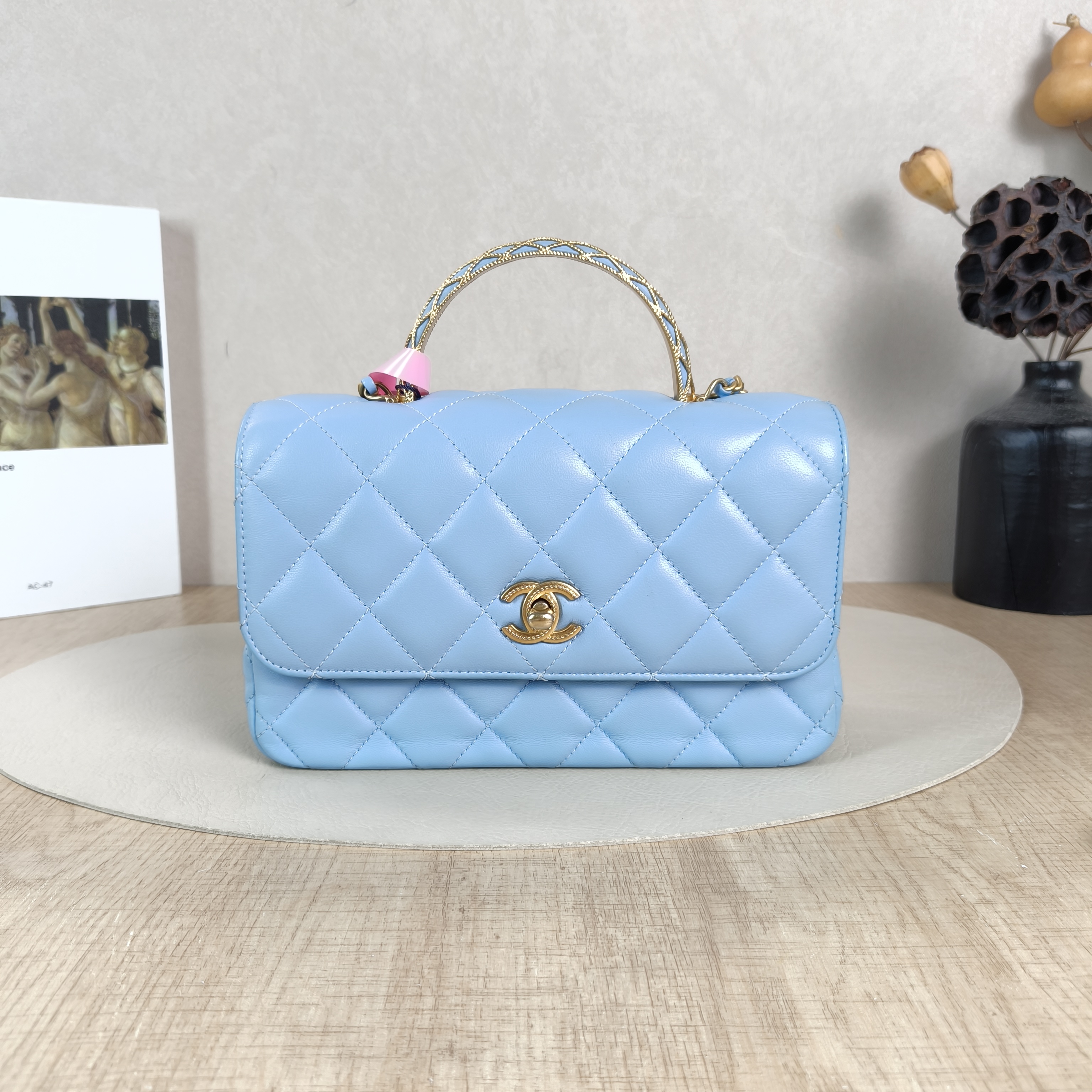 Chanel Crossbody Bag23a Blue Lambskin Small22 × 8 × 13 cm