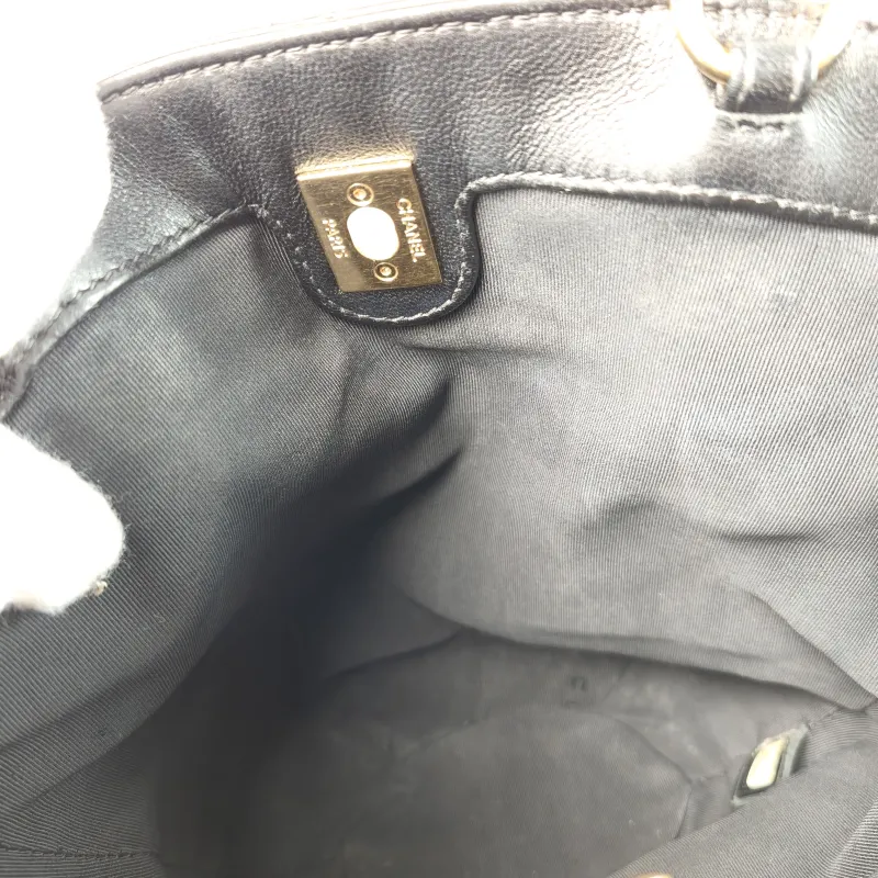 Chanel Shoulder Bag Bucket Bag Black Calfskin One Size 25 × 14 × 20 cm 27 — detail view 4 of 11