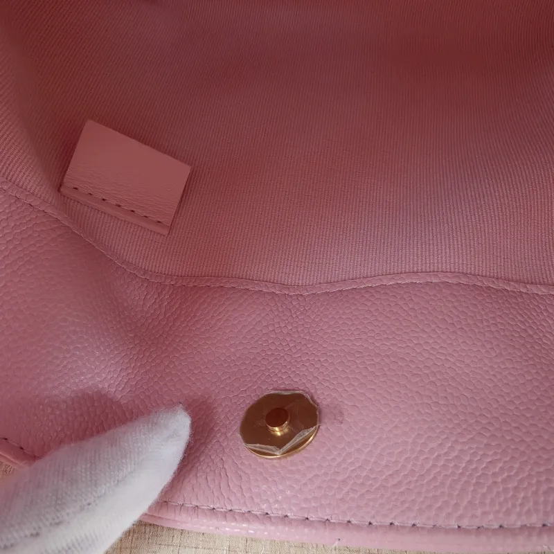 Chanel Crossbody Bag Woven Pink Grained Calfskin One Size18.5 × 7 × 14.5 cm — detail view 5 of 12