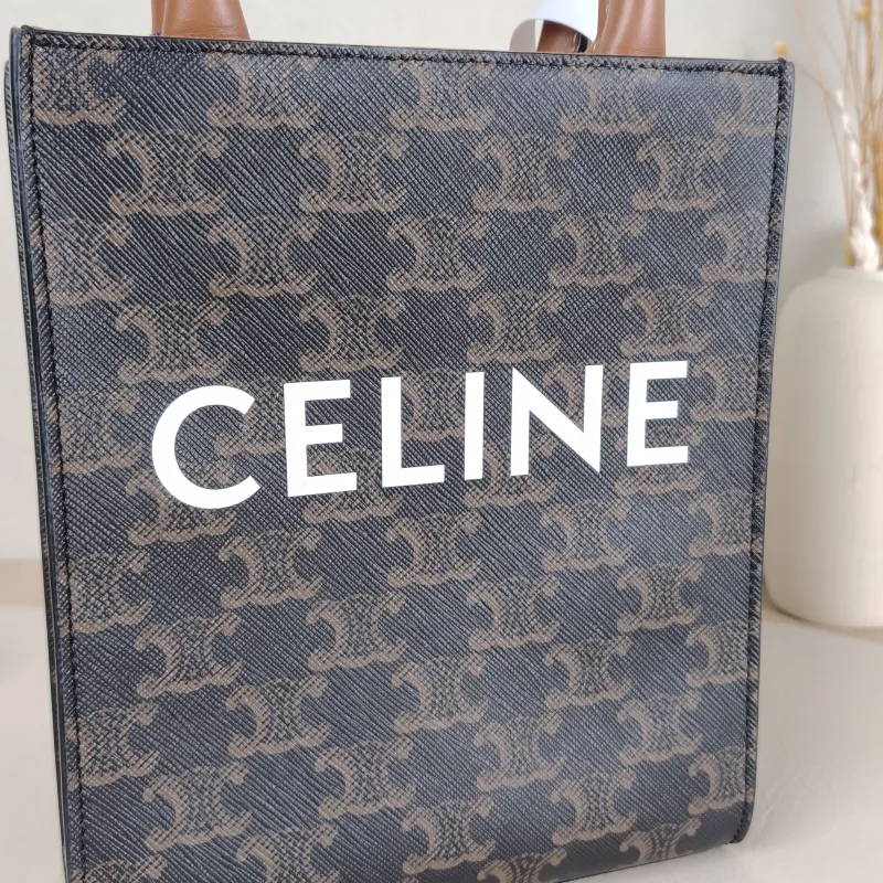 CELINE Crossbody Bag CABAS Mini Monogram PV Cmini17 × 4 × 20.5 cm — detail view 7 of 8