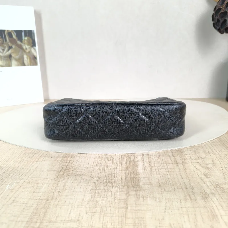 Chanel Crossbody Bag Black Grained Calfskin One Size 21 × 5.5 × 12 cm — cover view 2 of 5