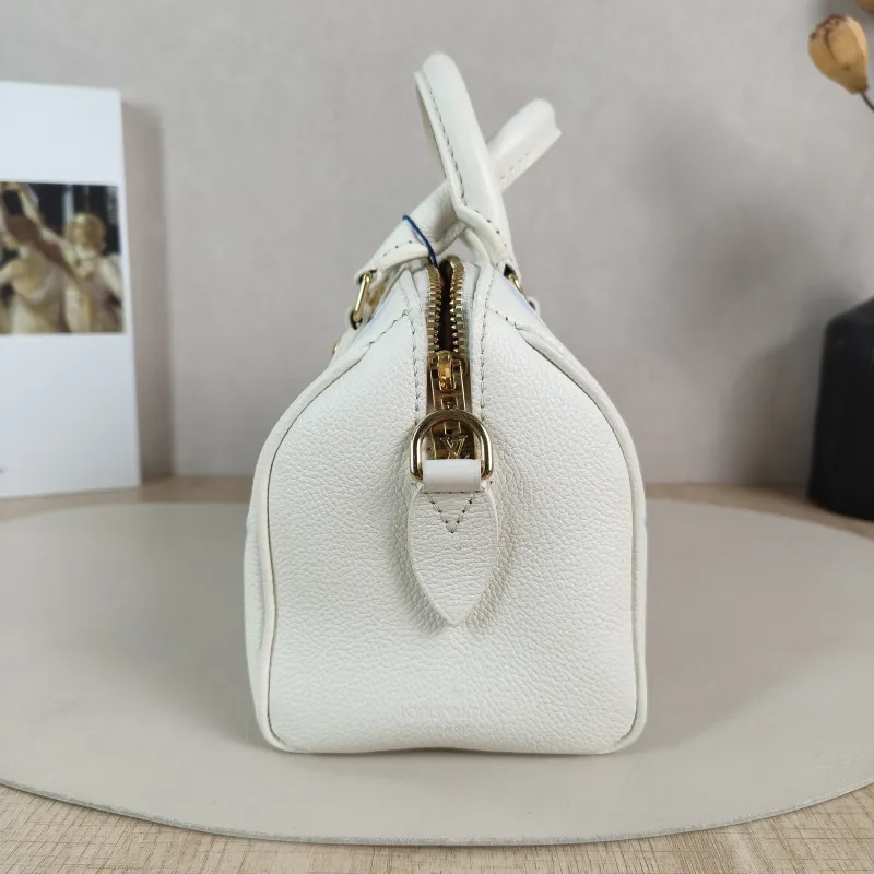 Louis Vuitton Crossbody Bag Speedy20 White · Blue Empreinte Embossed Calfskin Small 20.5 × 12 × 13.5 cm — detail view 13 of 13