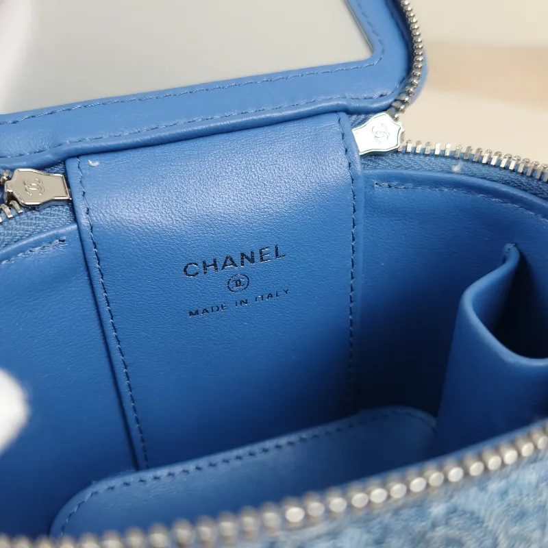 Chanel Crossbody Bag23p Edition Blue nano10 × 7 × 9 cm — detail view 12 of 12