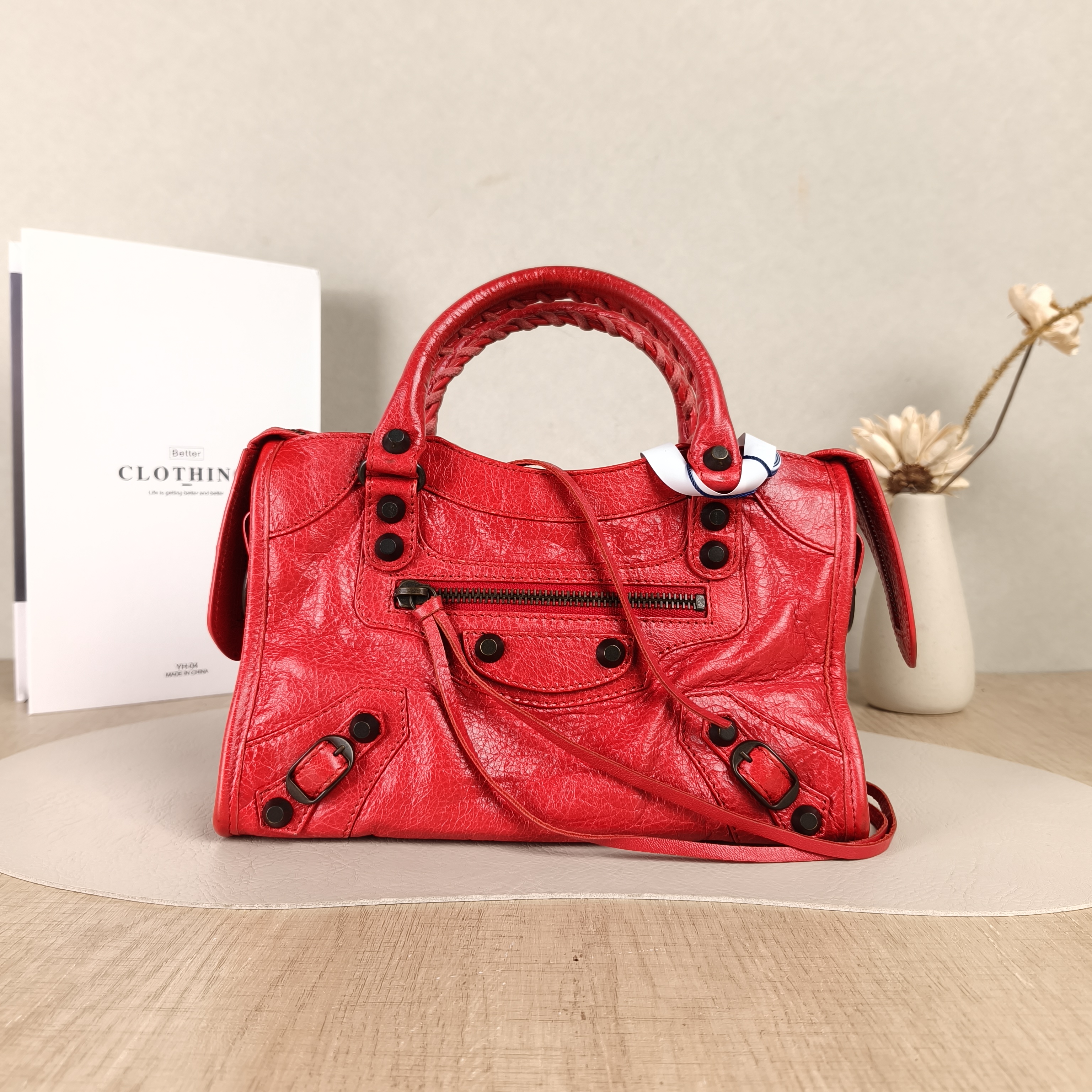 BALENCIAGA Crossbody Bag Classic City Red Lambskinmini24 × 10 × 16 cm
