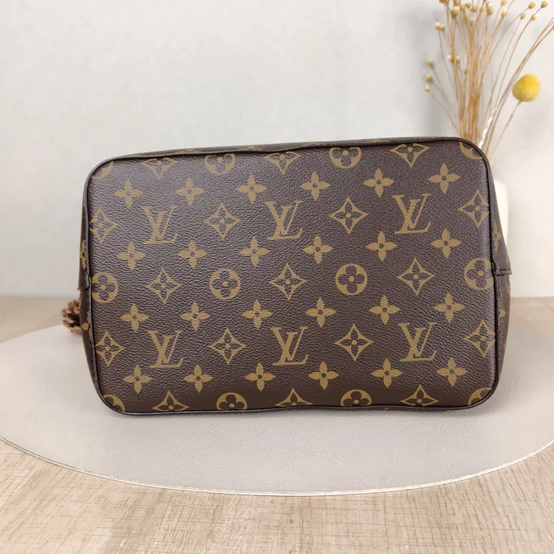 Louis Vuitton Shoulder Bag NÉONOÉ Bucket Bag PVC Medium 26 × 17.5 × 26 cm — cover view 4 of 5