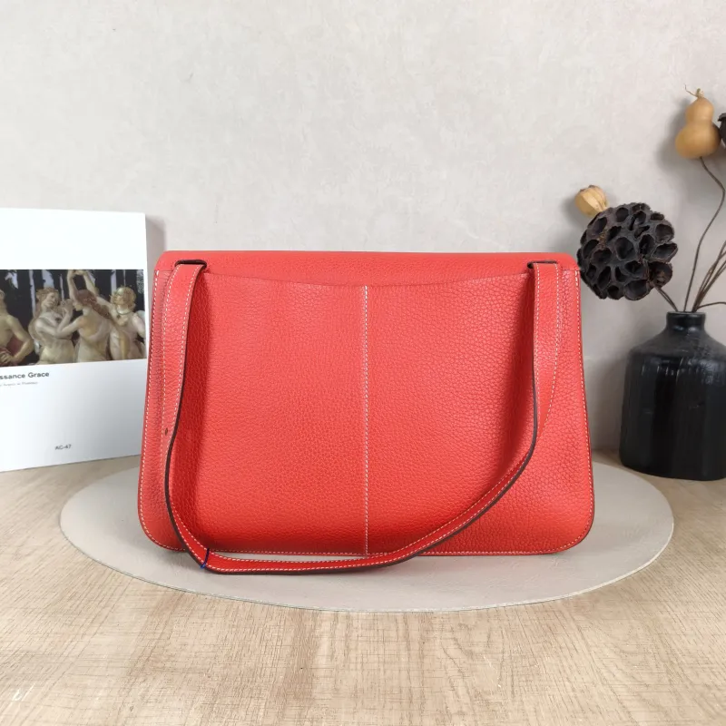 Hermès Shoulder Bag Halzan 31 Q5 Taurillon Clemence TC Calfskin Medium 31 × 9 × 28.5 cm A — cover view 5 of 5