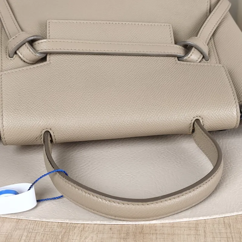 CELINE Shoulder Bag Belt Nano Calfskin Small20 × 10 × 20 cm — detail view 2 of 11