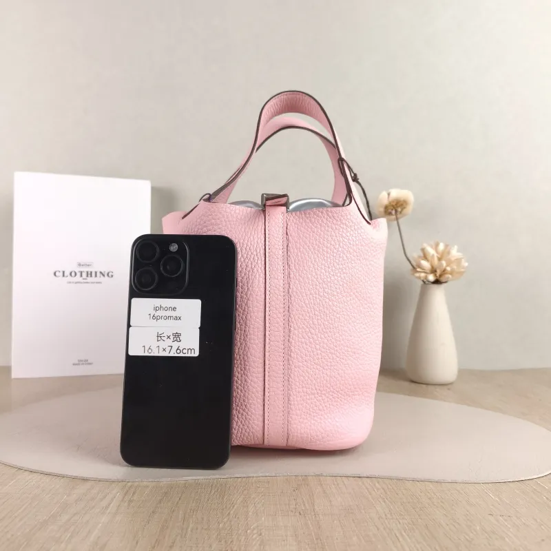 Hermès Top Handle Bag Picotin Lock 18 18 Taurillon Clemence TC Calfskin Small 18 × 13 × 18 cm K — cover view 4 of 5