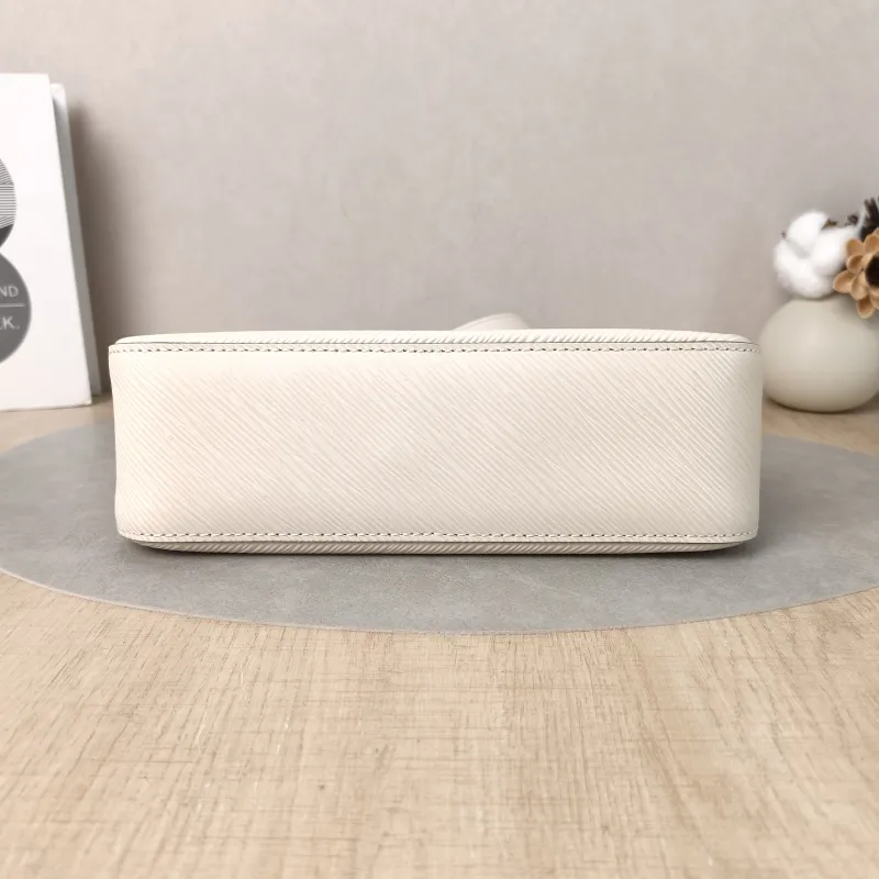 Louis Vuitton Crossbody Bag MARELLE White Epi Embossed Calfskin Small25 × 8 × 15 cm — cover view 2 of 5