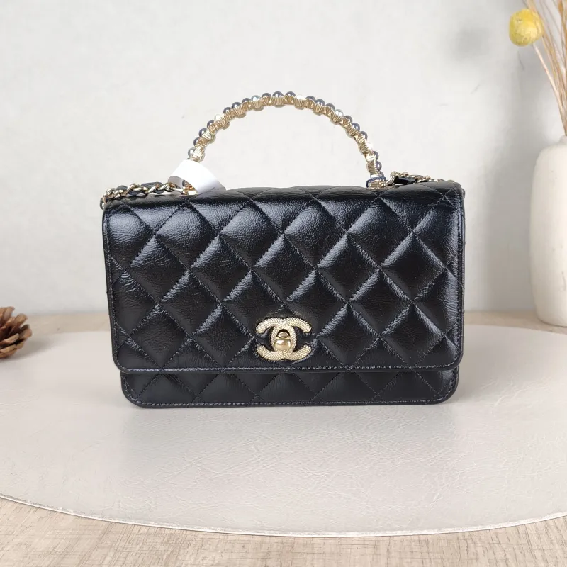 Chanel Crossbody Bag Pearl Black Lambskin 19 × 3.5 × 12 cm