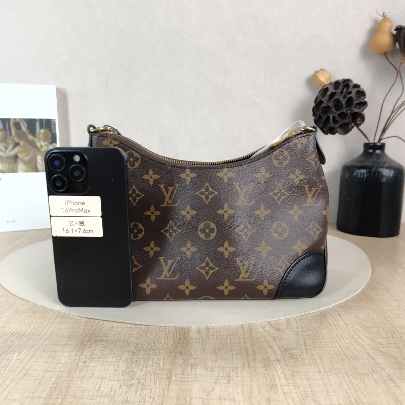 Louis Vuitton Crossbody Bag Boulogne PVC Small 26 × 9.5 × 16 cm — cover view 4 of 5