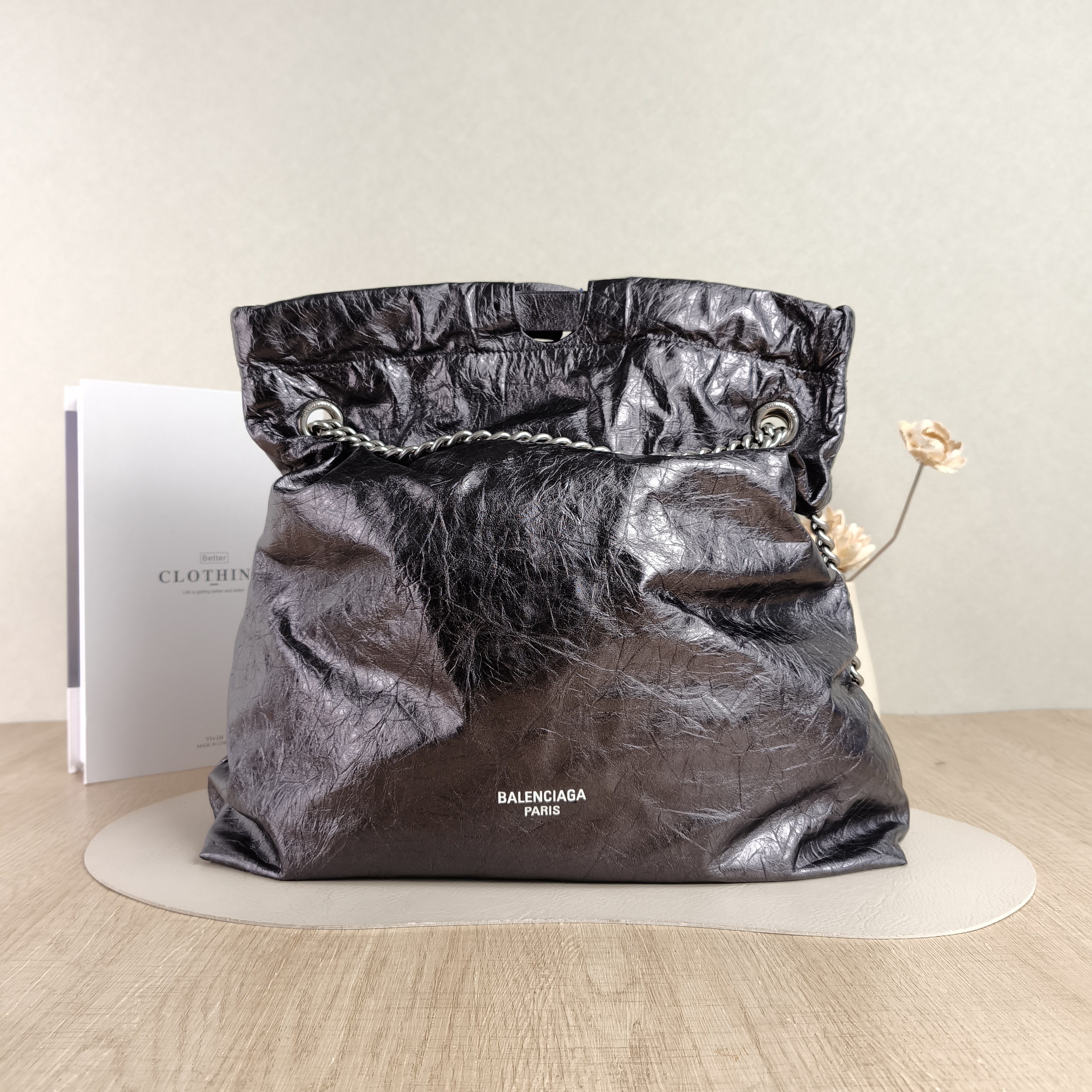 BALENCIAGA Shoulder Bag Crush Calfskin Medium39 × 14 × 40 cm