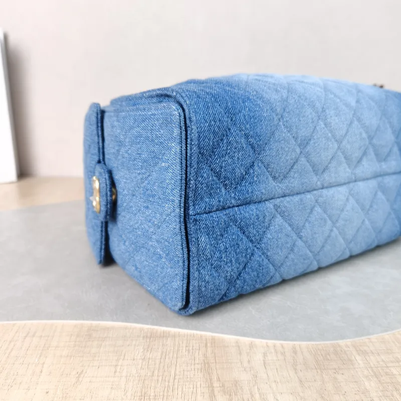 Chanel Shoulder Bag 25Bag Blue Small 26 × 14 × 30 cm — detail view 9 of 12
