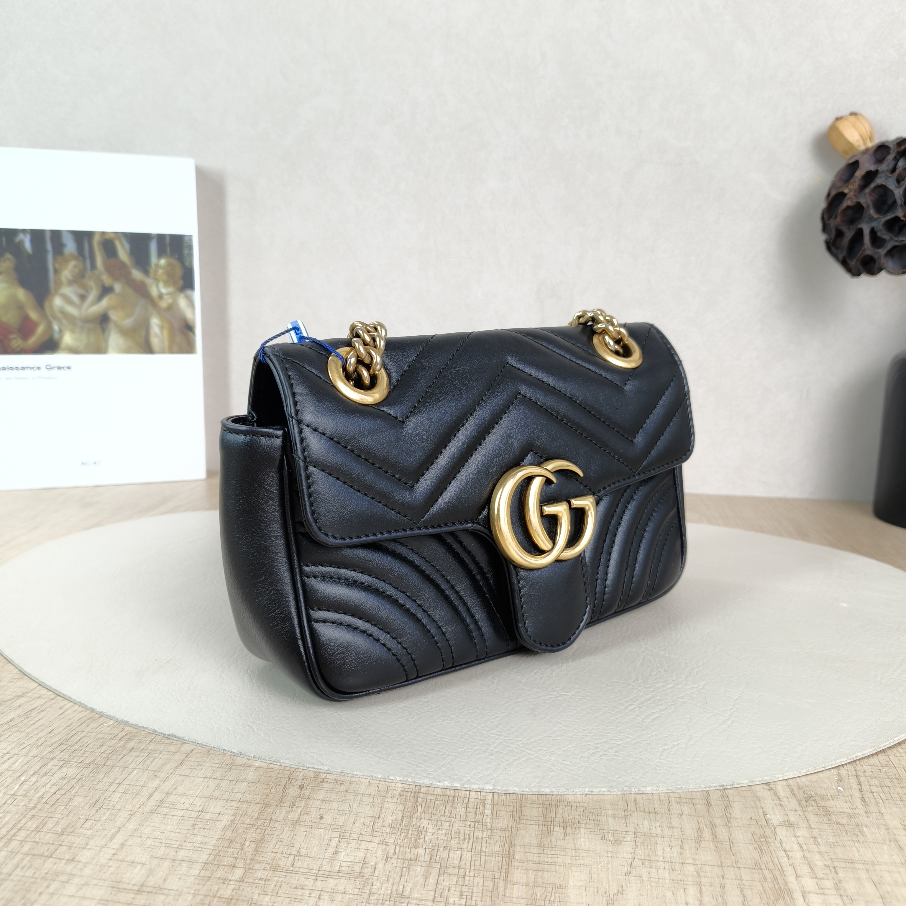GUCCI Crossbody Bag GG Marmont Small Marmont 22Black CC alfskin Small22 × 6 × 13 cm — cover view 2 of 5