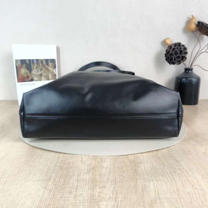 Miumiu Shoulder Bag Shoulder Bag Black Calfskin One Size 38 × 11 × 38 cm — cover view 5 of 5