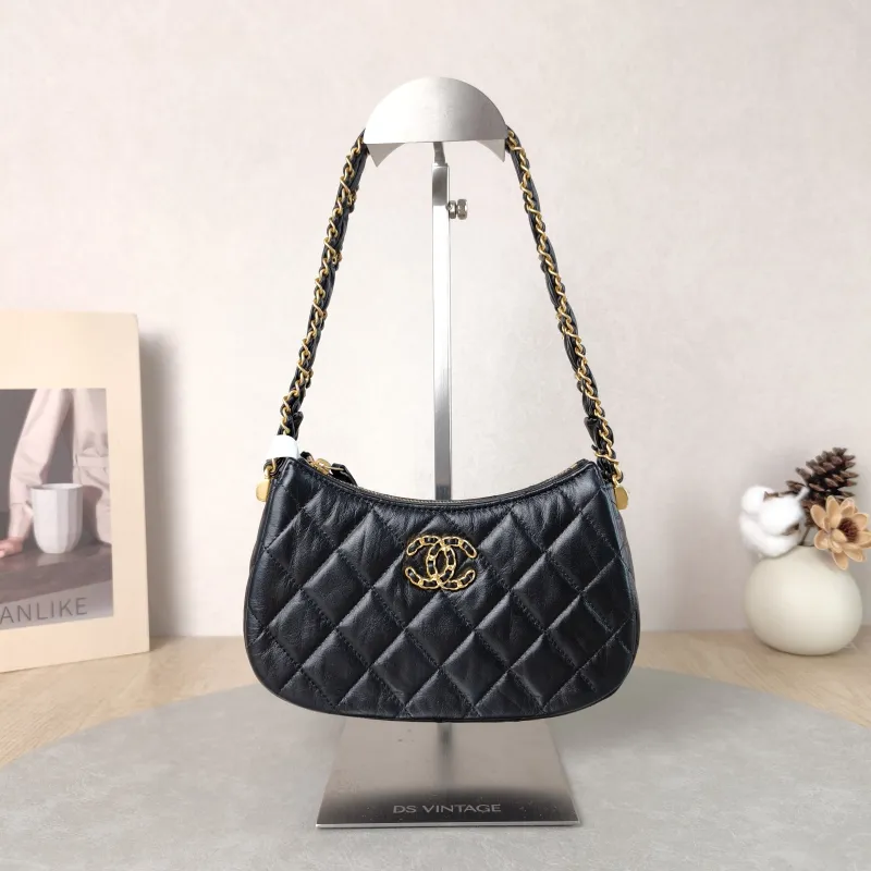 Chanel Shoulder Bag hobo 19 Black Lambskin Small 20 × 4.5 × 13 cm
