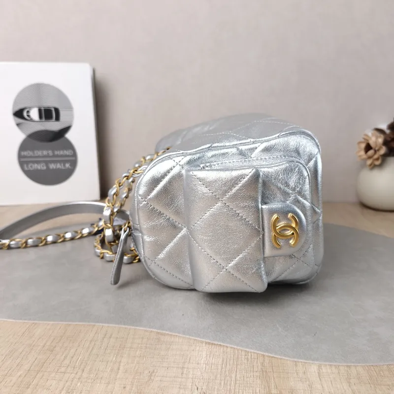 Chanel Shoulder Bag 25k Bowling Bag Silver Calfskin Small 24 × 11.5 × 15.5 cm — detail view 13 of 14