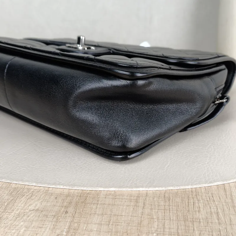 Chanel Crossbody Bag cf Collection Crossbody Bag Black Calfskin 25 × 10 × 18 cm 18 — detail view 8 of 15