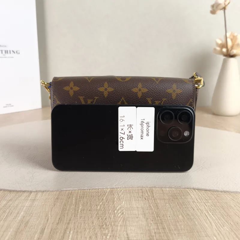 Louis Vuitton Crossbody Bag FÉLICIE STRAP & GO Monogram PVC Small 17 × 3.5 × 9.6 cm — cover view 4 of 5